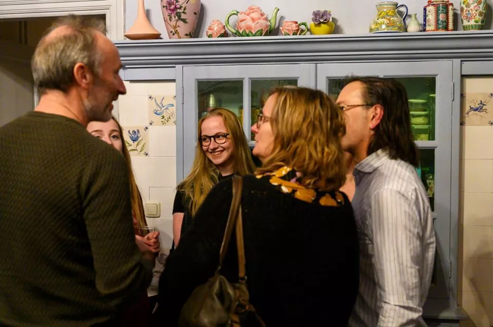 Sally & Molly in de huiskamer 2020